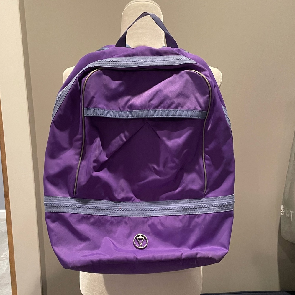 Ivivva purple backpack with shoe storage